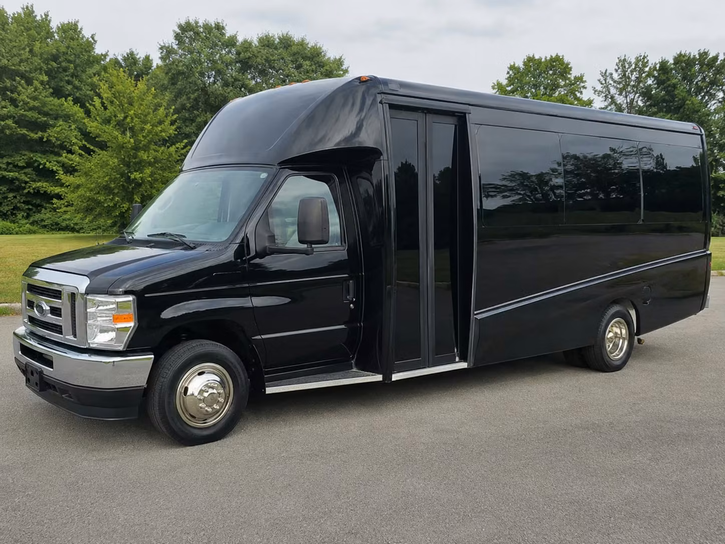 20 passenger minibus