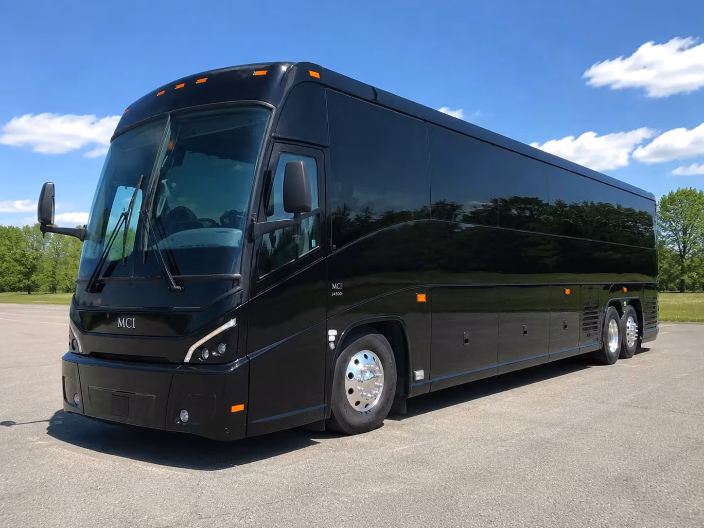 airport shuttle bus rentals for palmdale corporate travelers