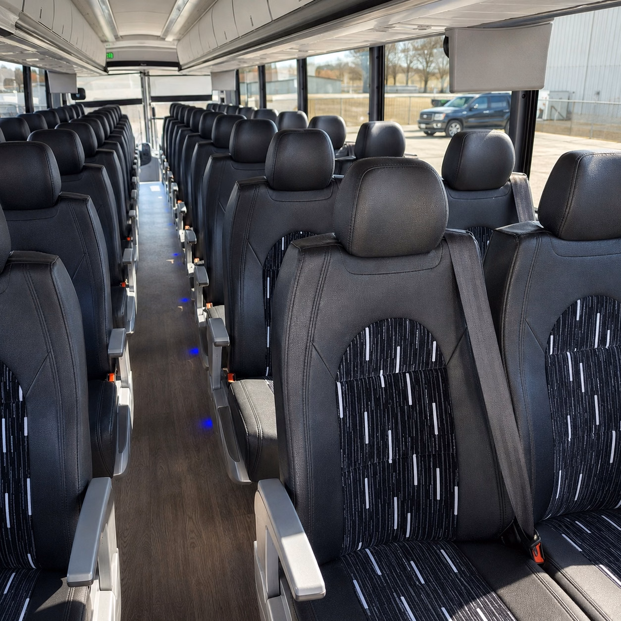 compare bus rental pricing in palmdale online upfront and in minutes
