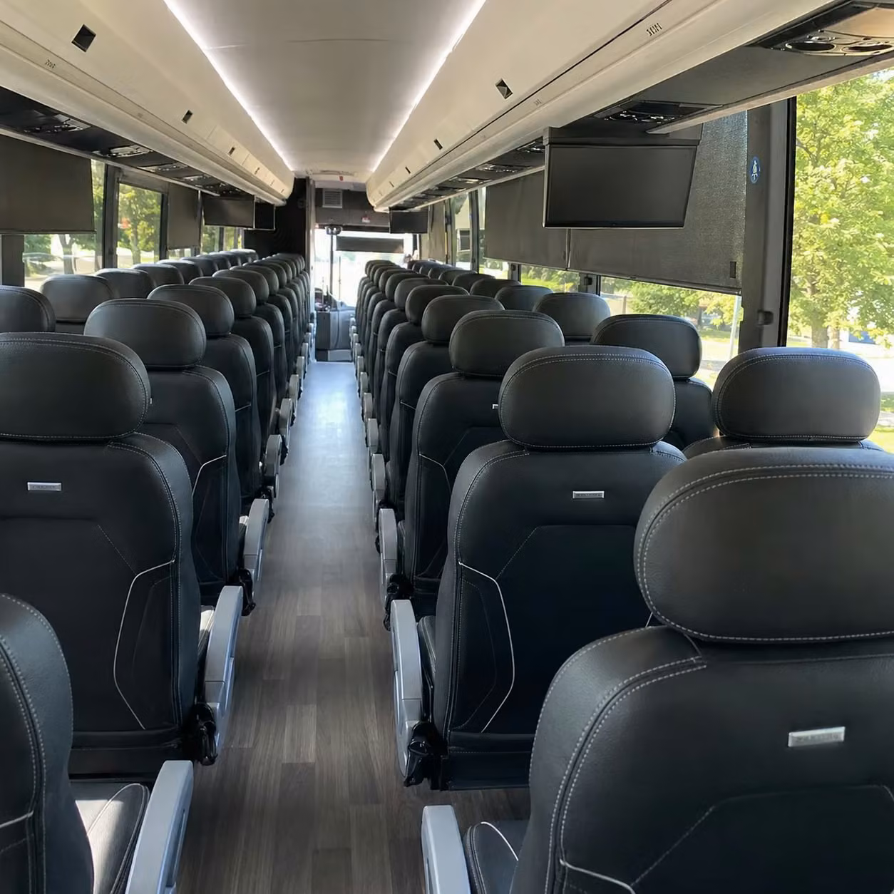 navigating the sr 14 and i 5 corridors why a charter bus makes sense for palmdale airport runs