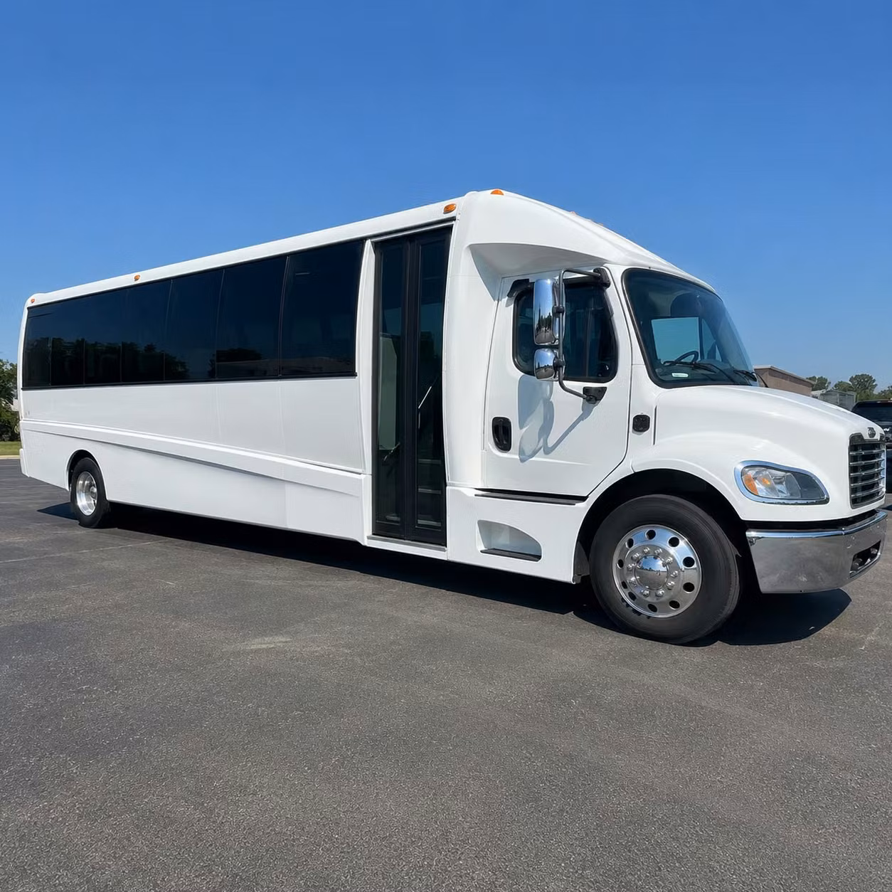 palmdale 20 passenger minibus rental